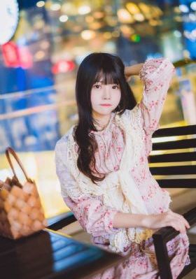 在厨房和女友闺蜜做_BD英语免费观看最新