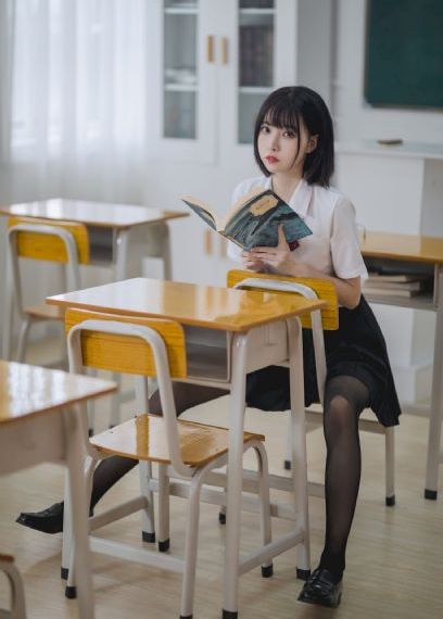 午夜精品在线_国产剧在线播放